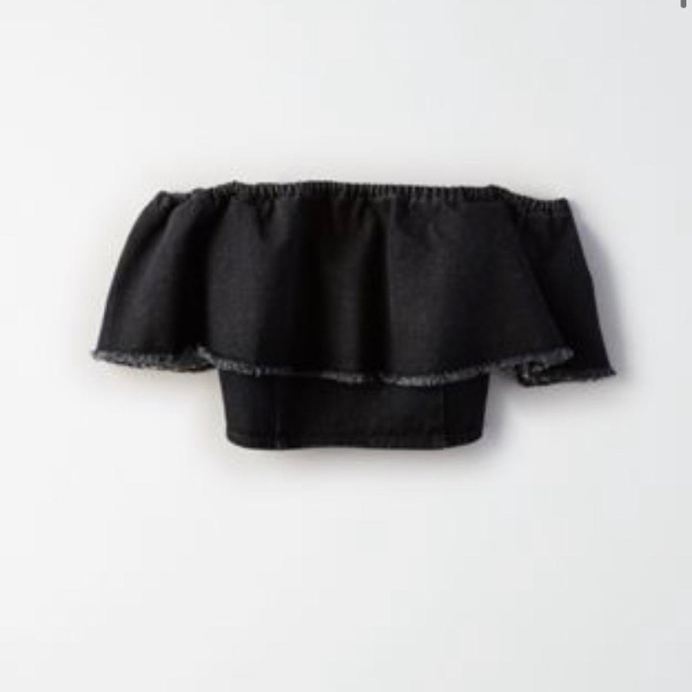 American Eagle Outfitters Off-The-Shoulder Denim Crop Top